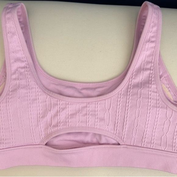 ALO yoga Seamless Cable Knit Bra - Picture 6 of 6